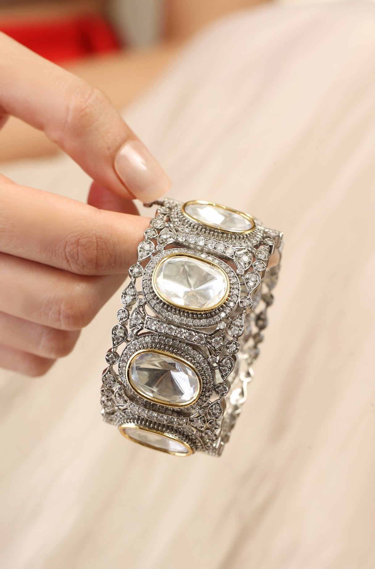 Majestic Shine Bangle