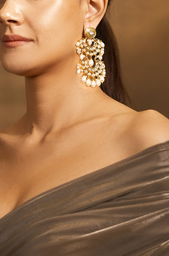 Luxe White-Golden Earrings