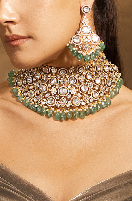 Chic Golden-Green Choker Necklace Set