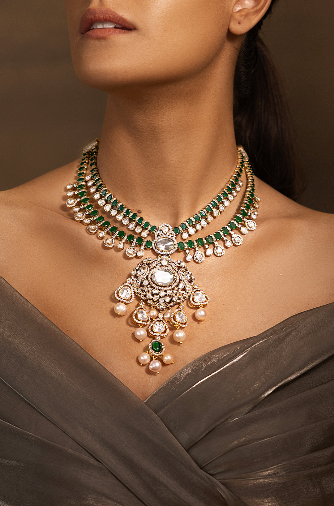 Classic Golden-Green Necklace