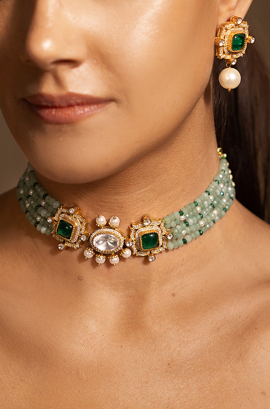 Luxe Golden-Green Choker Necklace Set