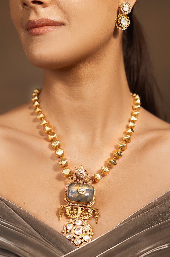Classic Golden Charm Necklace Set