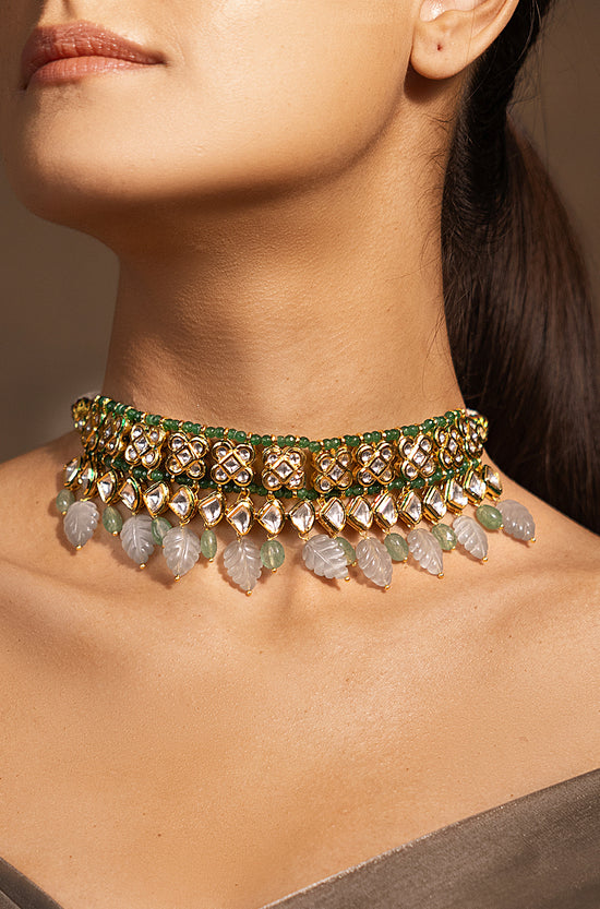 Enchanting Green-Gold Choker Necklace