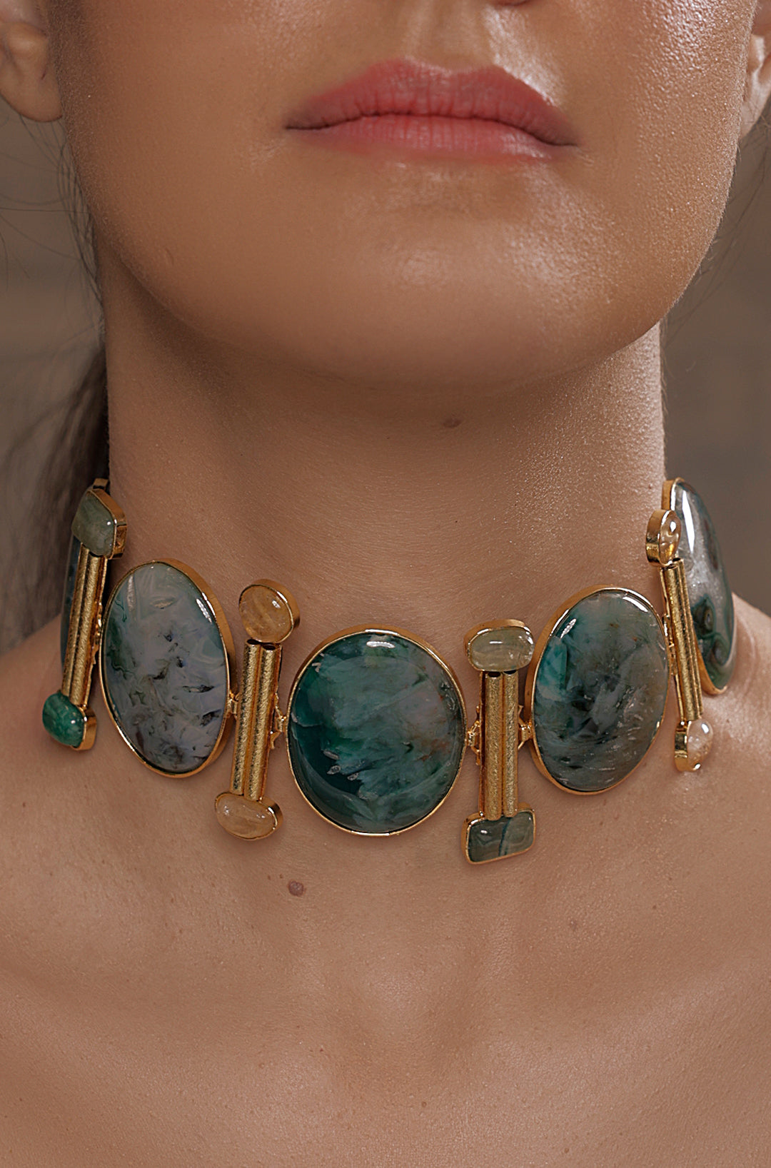 Gradient Green Stone Choker