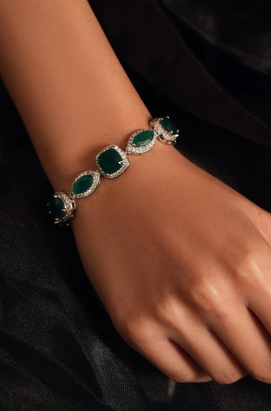 Evergreen Charm Emerald Bracelet